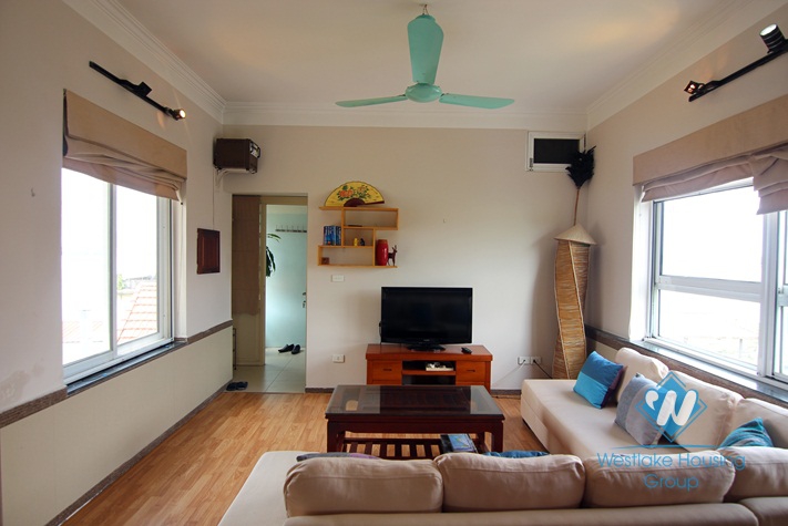 One bedroom apartment with beautiful lakeview for rent in Tay Ho, Hanoi